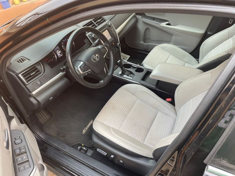 Thumbnail 11 of 2015 Toyota Camry SE